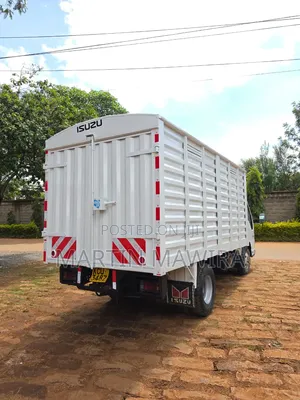 NKR Isuzu Closed