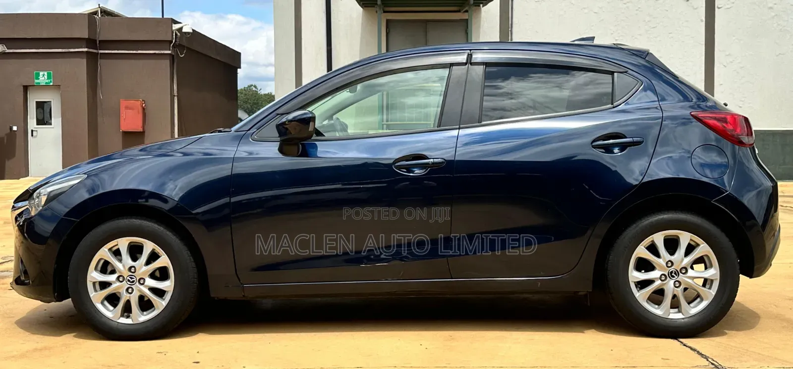 Mazda Demio 2016 Blue