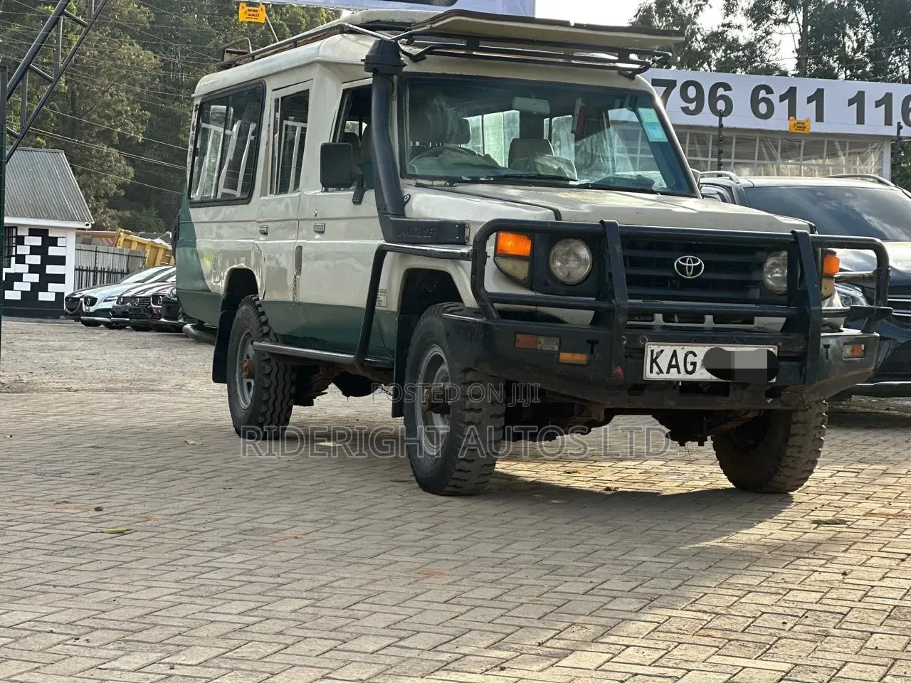 Toyota Land Cruiser 1995 Beige