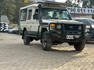 Toyota Land Cruiser 1995 Beige