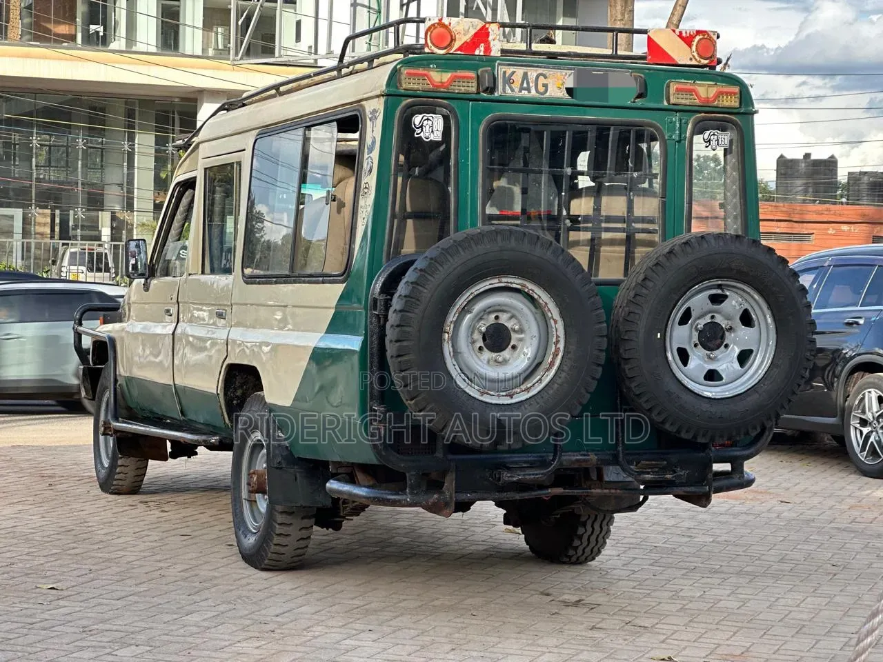 Toyota Land Cruiser 1995 Beige