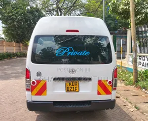Toyota HiAce 2013