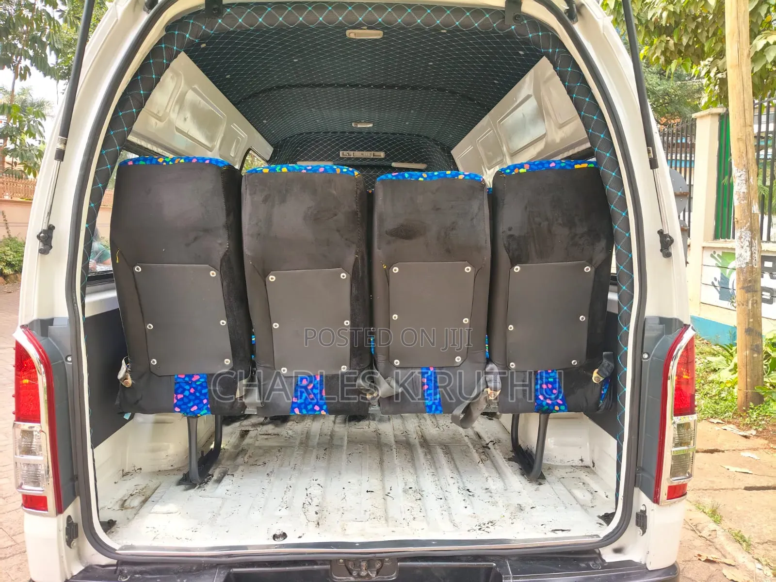Toyota HiAce 2013