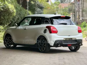 Suzuki Swift 2019 White