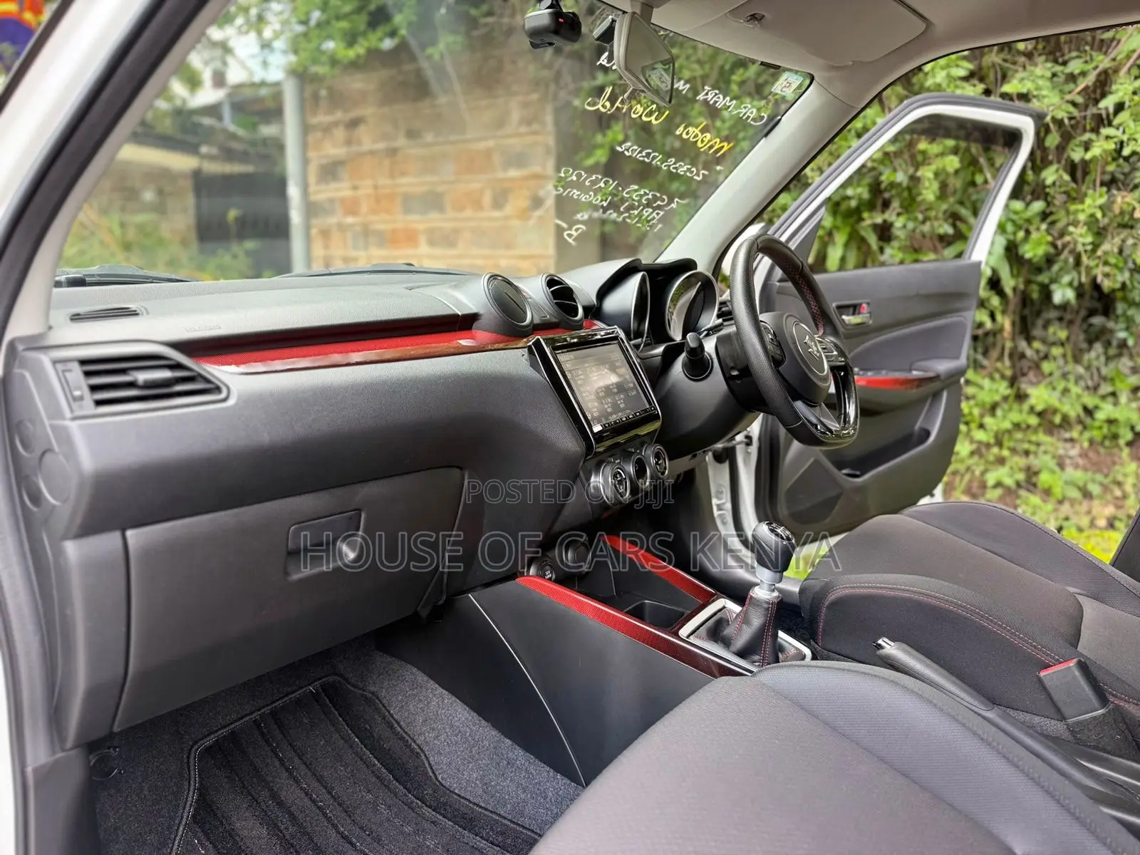 Suzuki Swift 2019 White