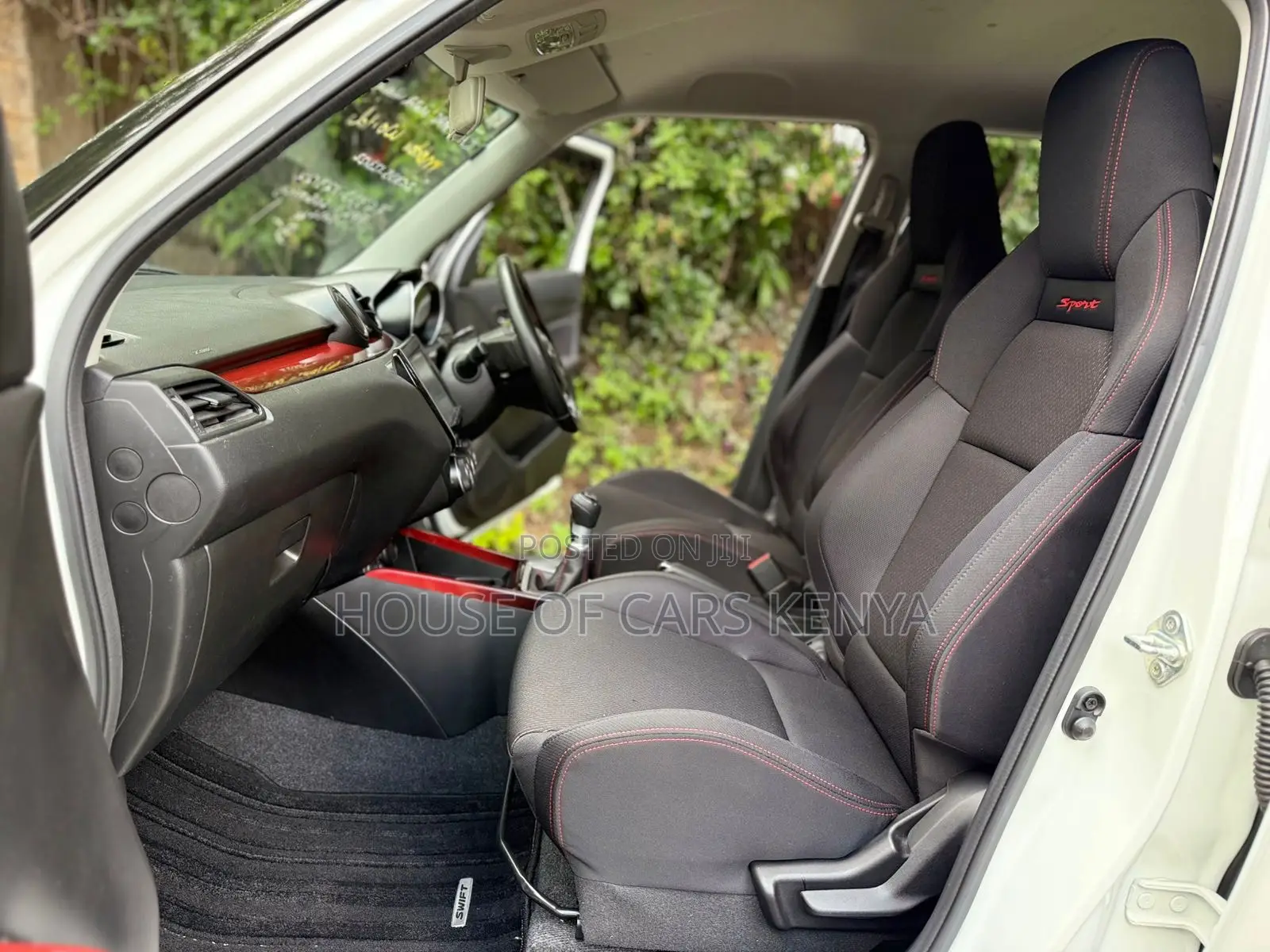 Suzuki Swift 2019 White