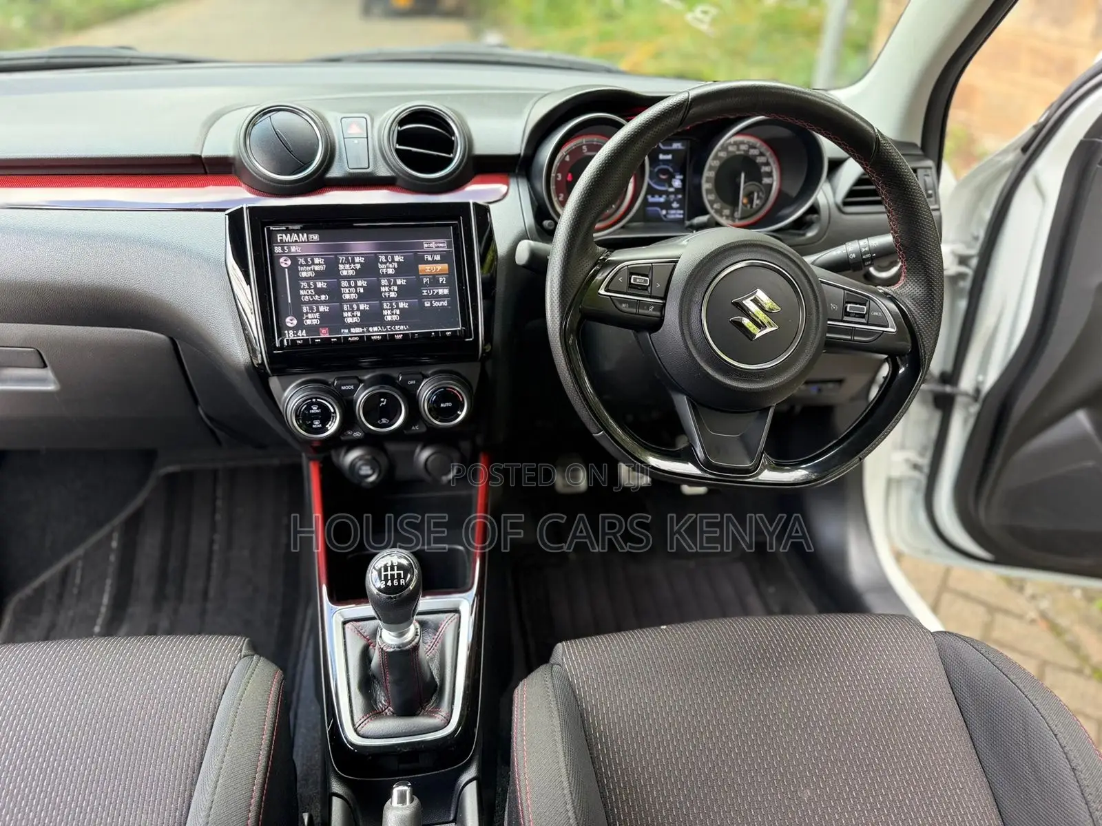 Suzuki Swift 2019 White