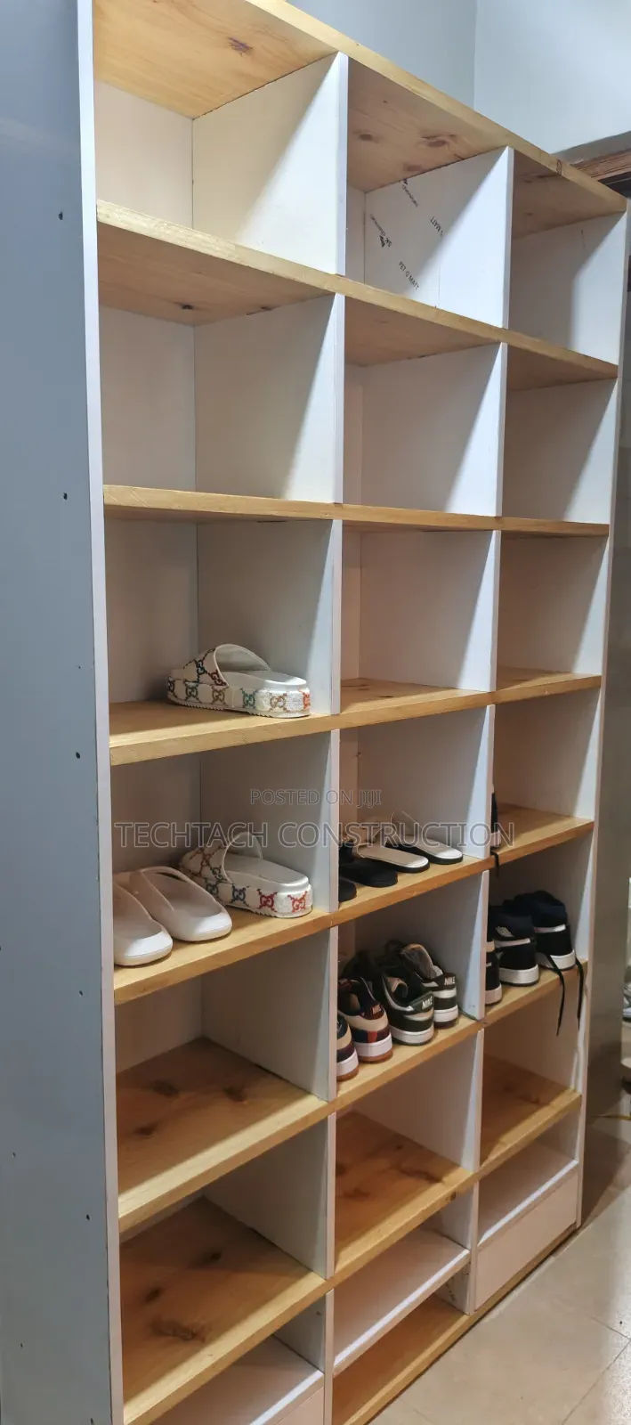 Shoerack 50 Pairs With Drawers