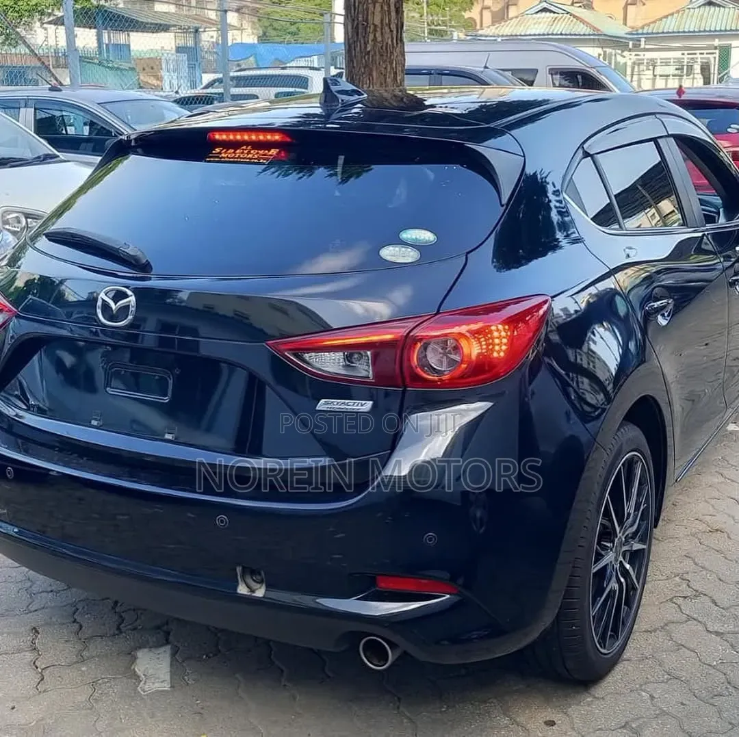 Mazda Axela 2018 Black