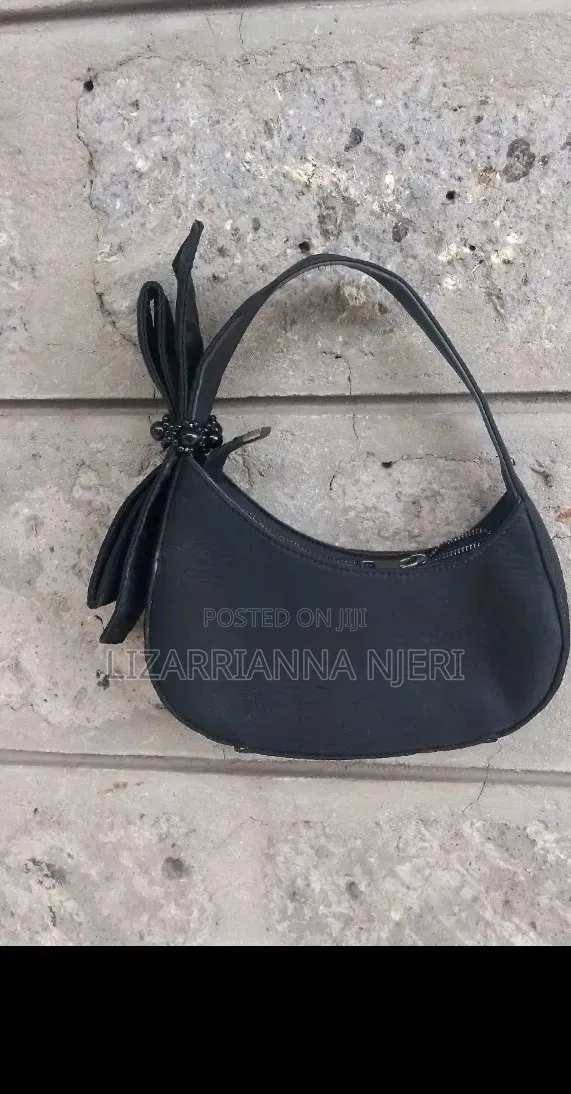 Liza Layer Luxe