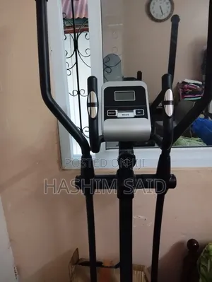 Elliptical Cross Trainer With Pulse Sensor Digital Display