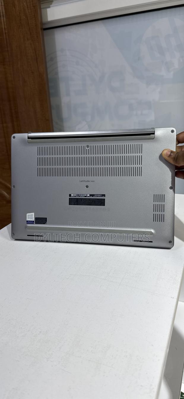 Laptop Dell Latitude 7400 8GB Intel Core i5 SSD 256GB - thumbnail 2