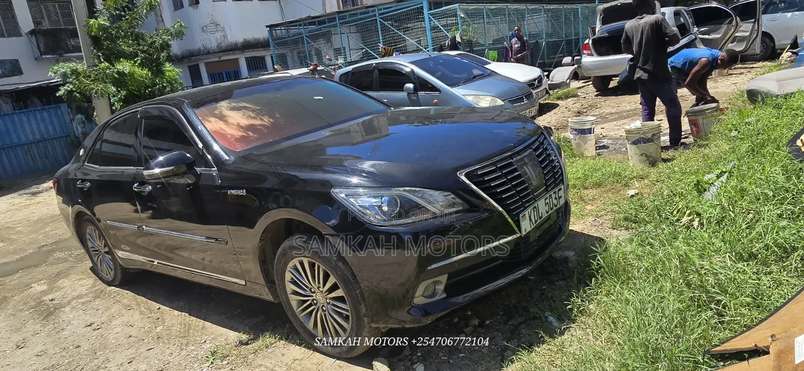 Toyota Crown 2017 Black