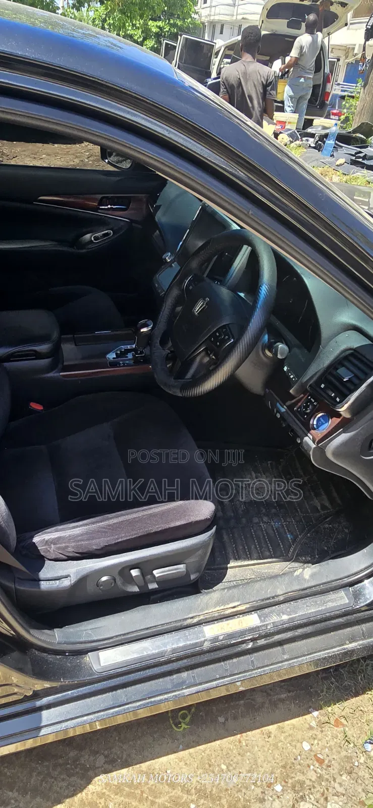 Toyota Crown 2017 Black