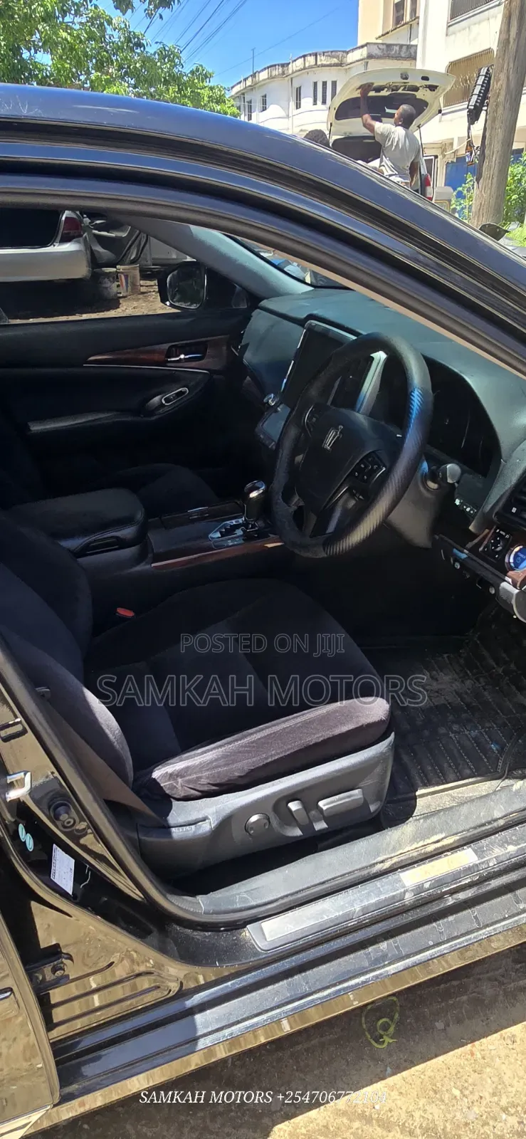 Toyota Crown 2017 Black