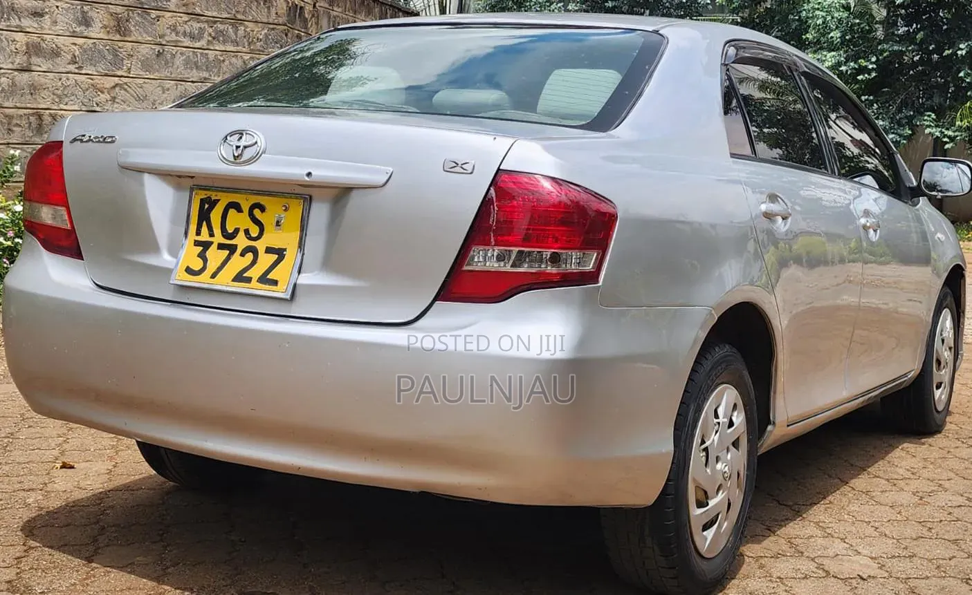 Toyota Axio 2011