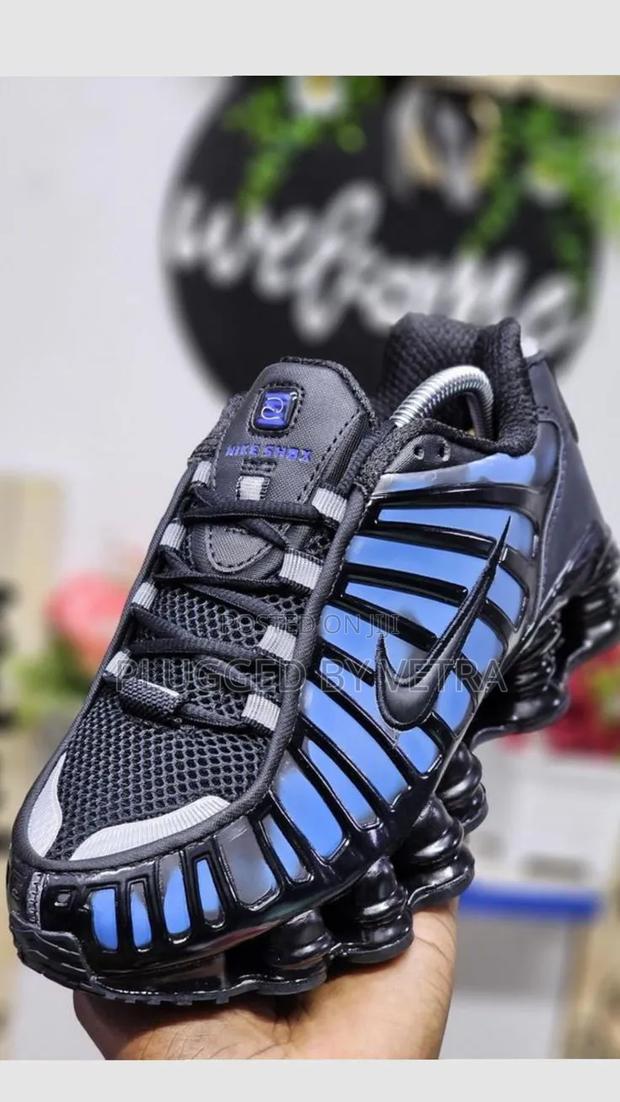 Nike Shox Colour Changer "Thermal Blue Colourway"