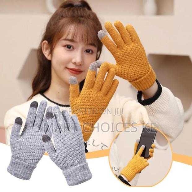 Winter Warm Touchscreen Gloves - thumbnail 2
