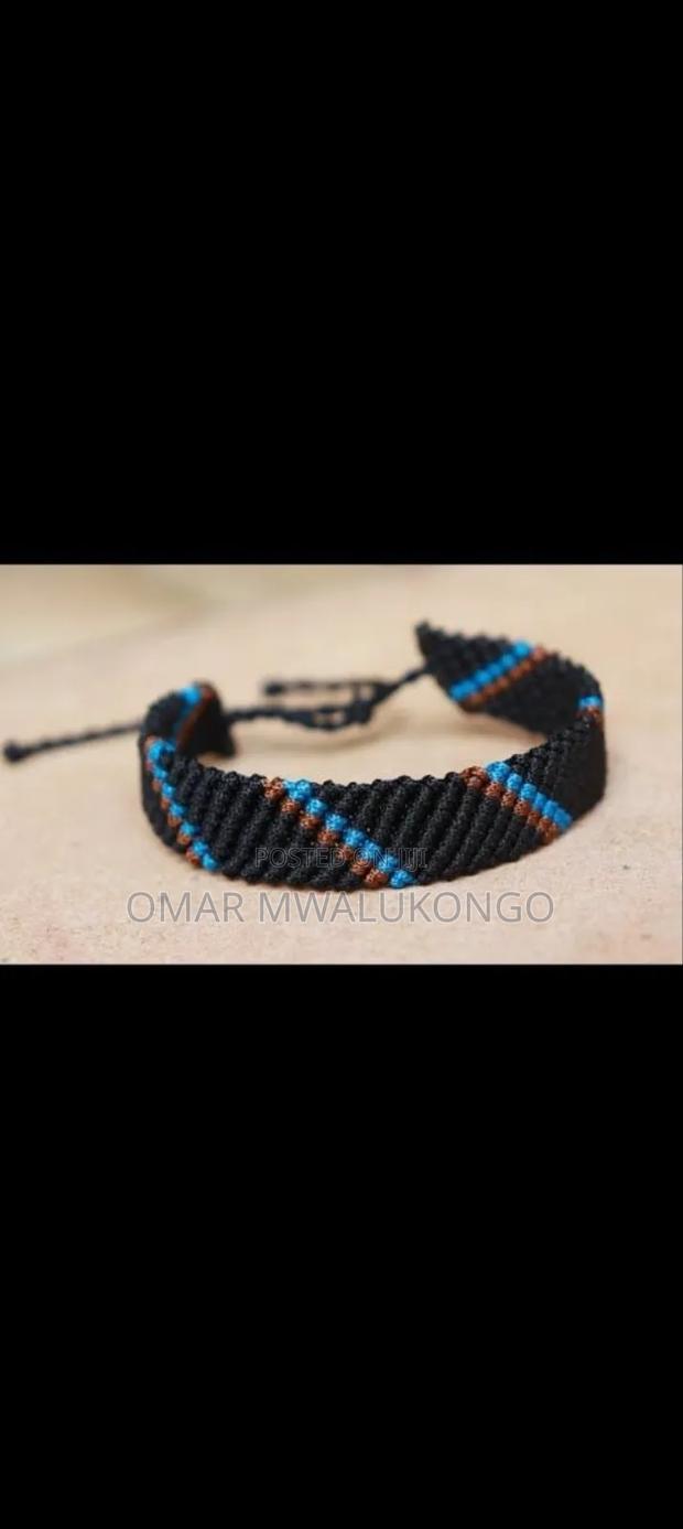 Macrame Bracelet - thumbnail 2
