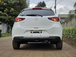 Mazda 2 2020 Pearl