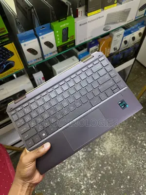 New Laptop HP Spectra 13 16GB Intel Core i7 SSD 512GB