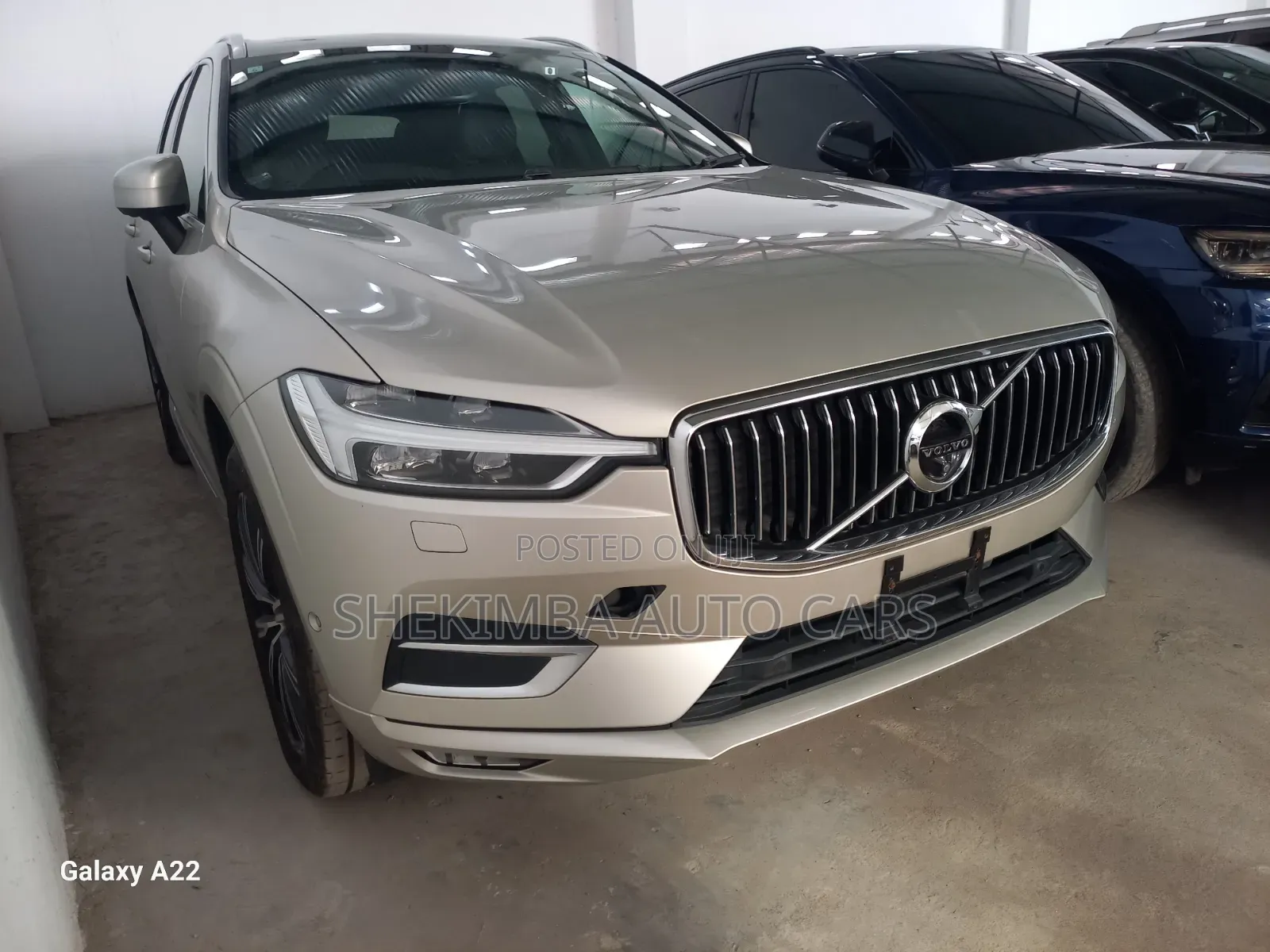 Volvo XC60 2020 Gold
