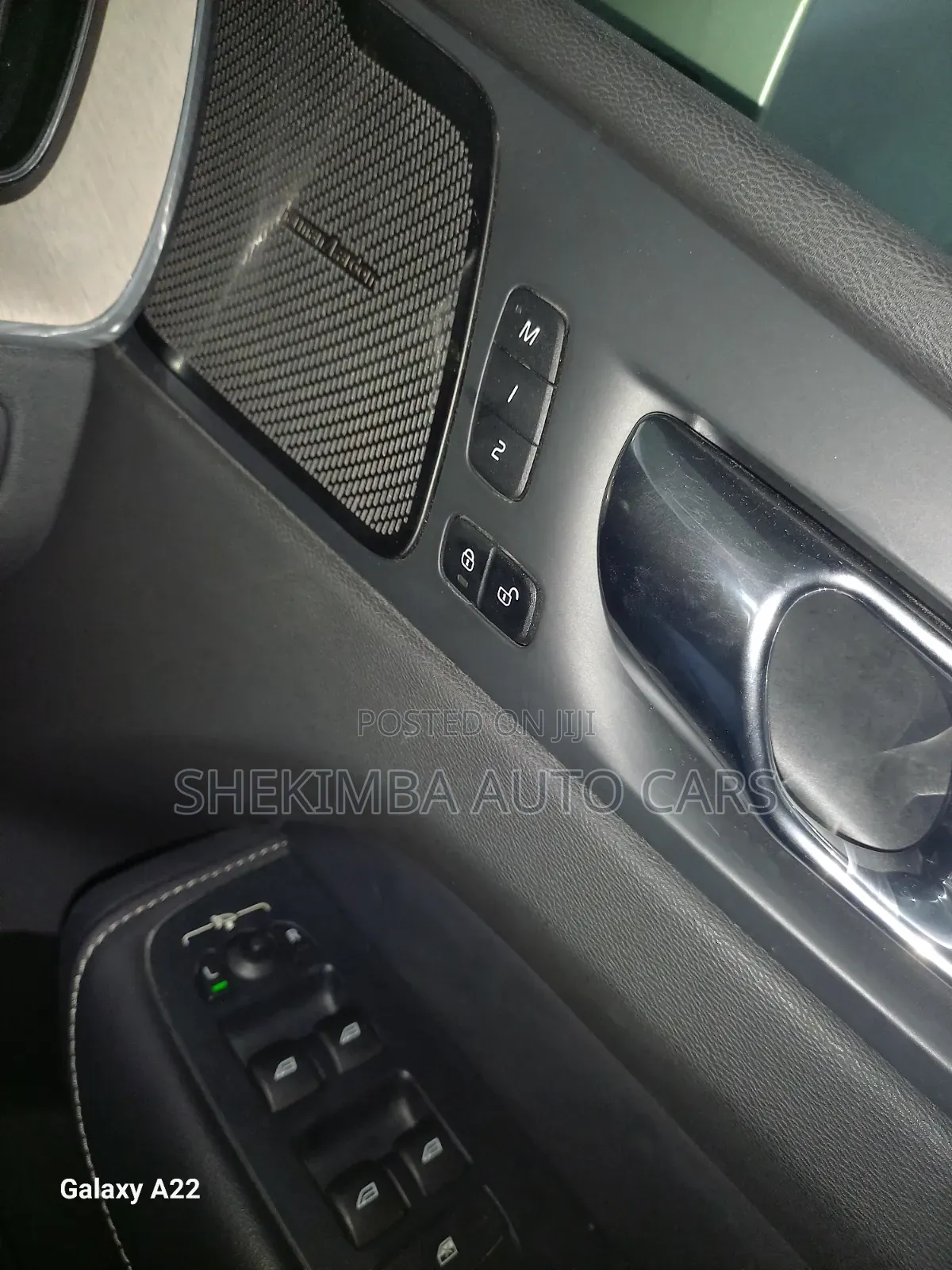 Volvo XC60 2020 Gold