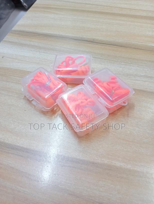 Quality Ear Plugs - thumbnail 2