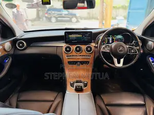 Mercedes-Benz C200 2019 White