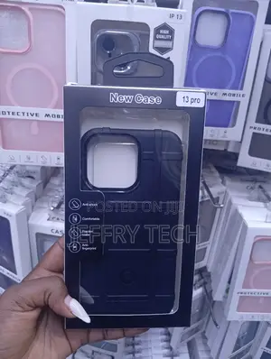 iPhone 13 Pro Black Protective Mobile Case