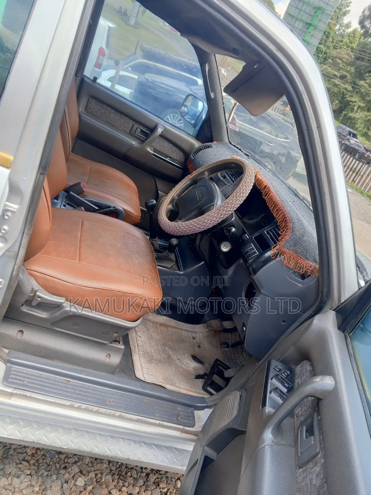 Isuzu Trooper 2000 Silver