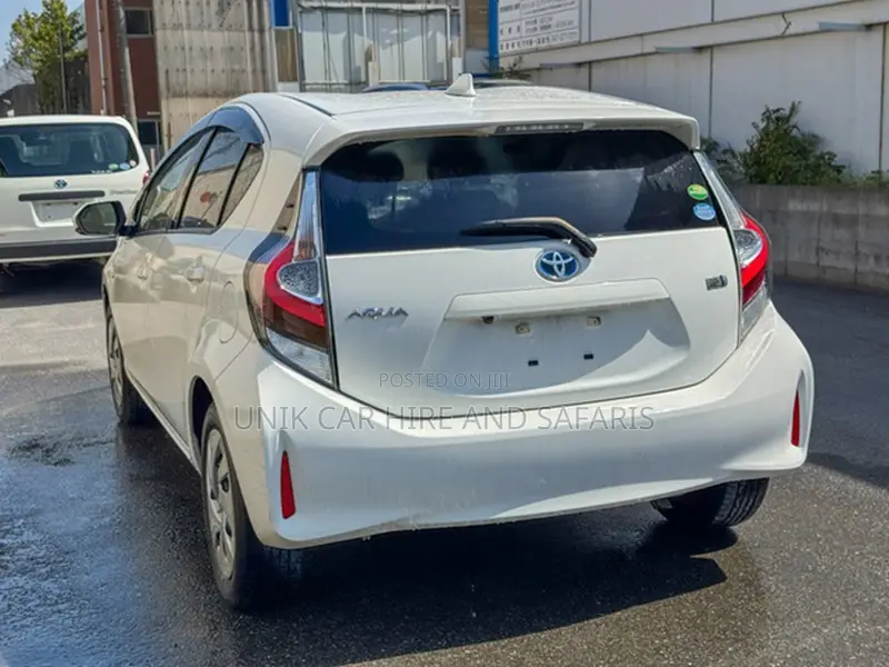 Toyota Aqua 2019 White