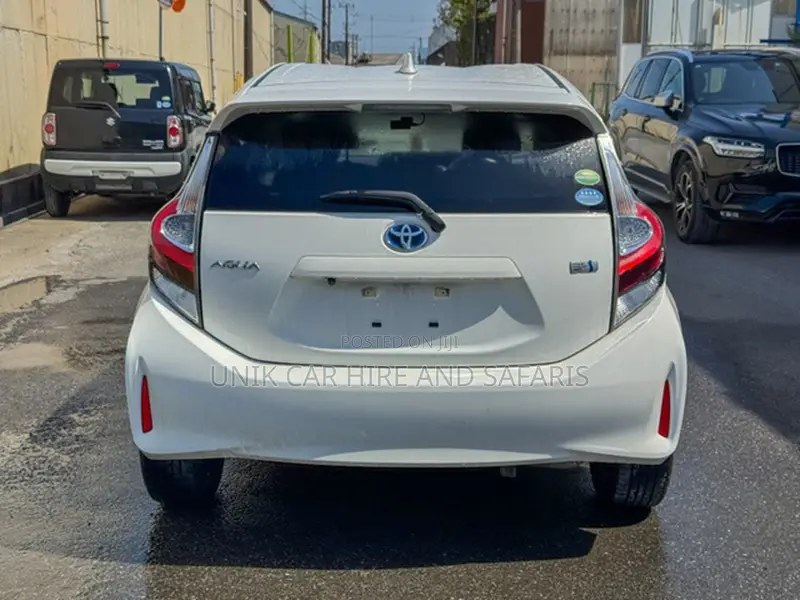 Toyota Aqua 2019 White