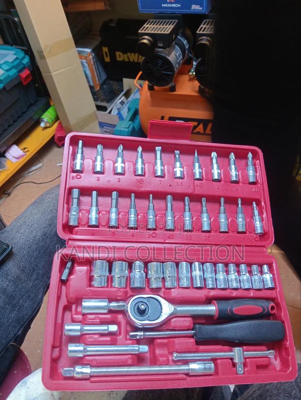 46 Piece Tool Set