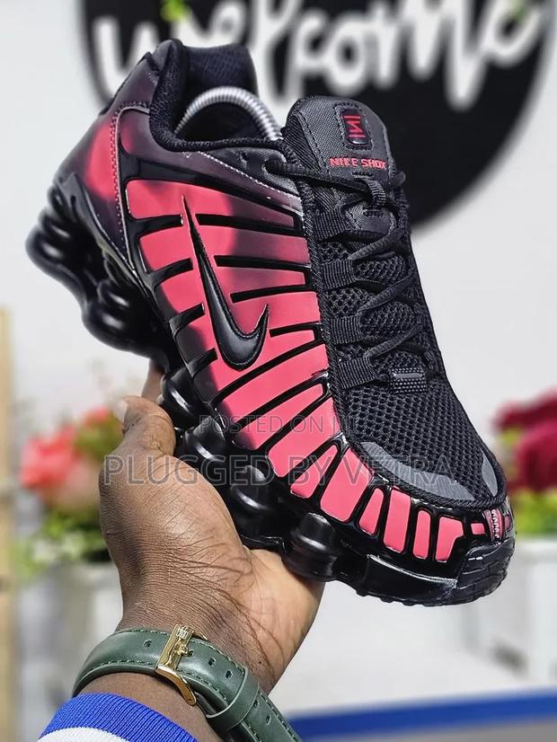 Nike Shox Colour Changer "Thermal Red" Colourway.