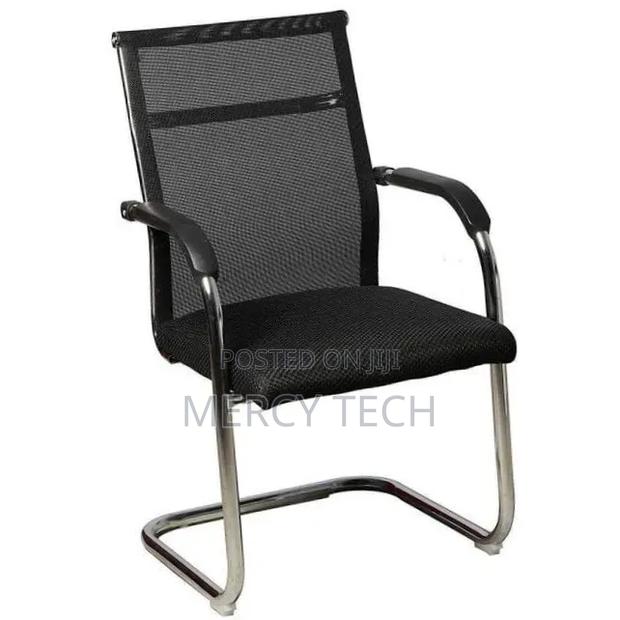 Mesh Visitors Office Chair With Chrome Cantilever Frame