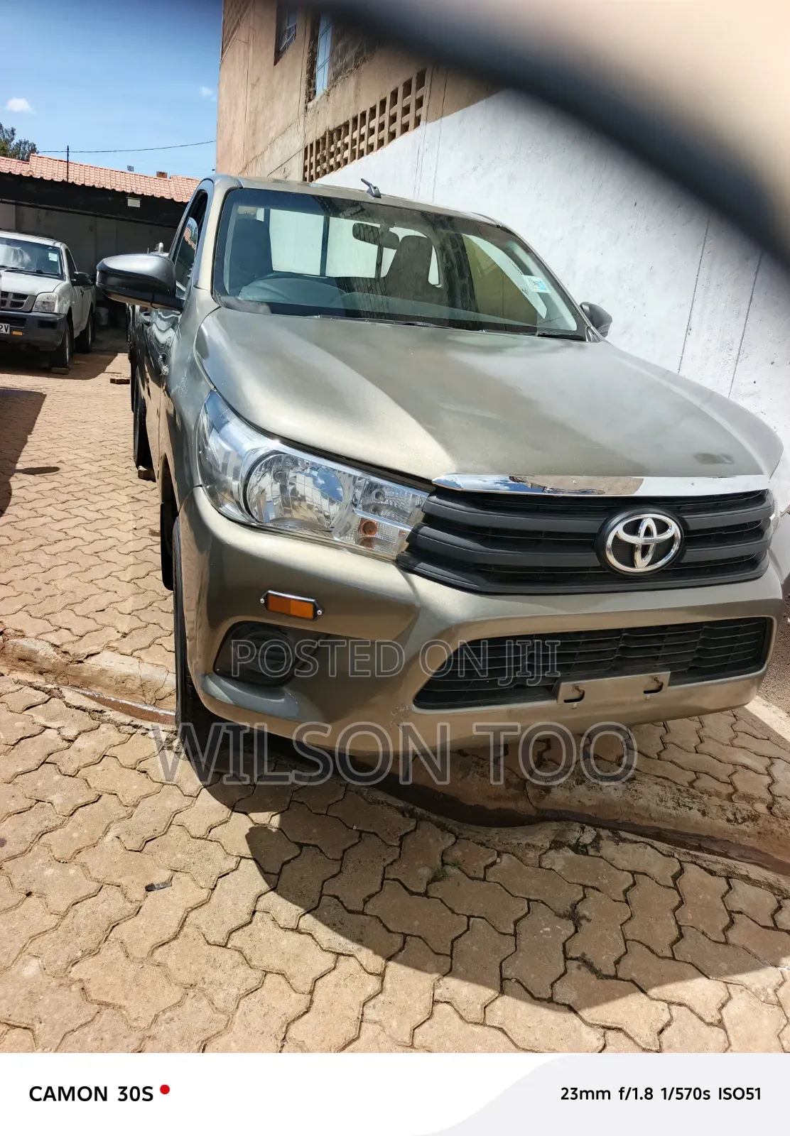 Toyota Hilux 2021 Gold