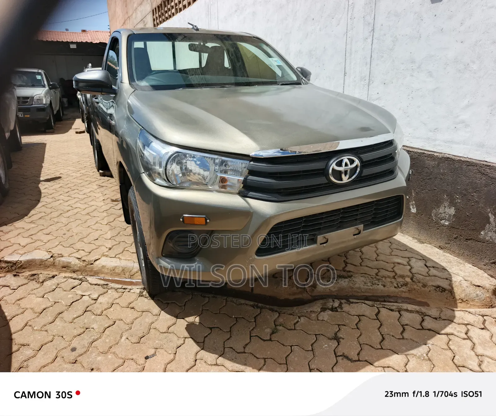 Toyota Hilux 2021 Gold