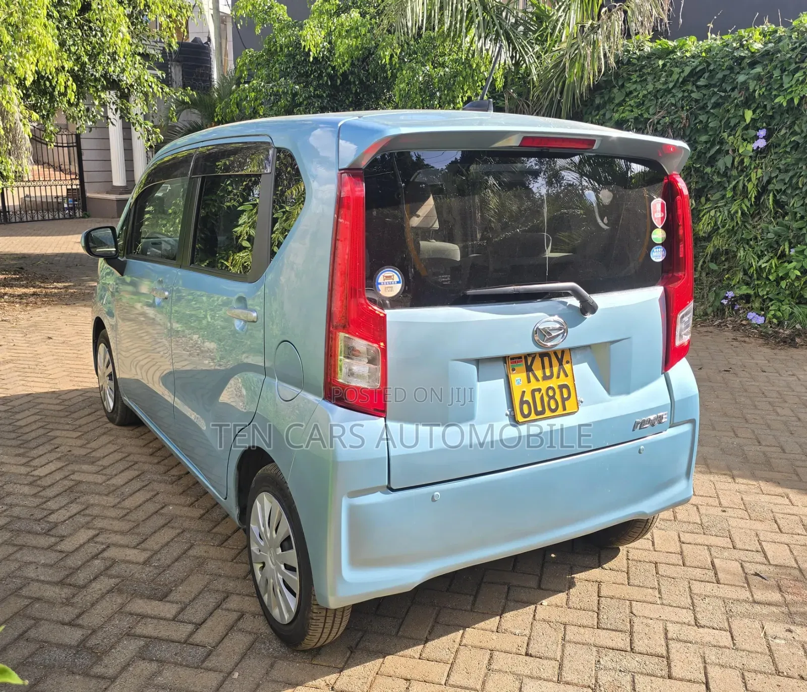 Daihatsu Move 2020 Blue