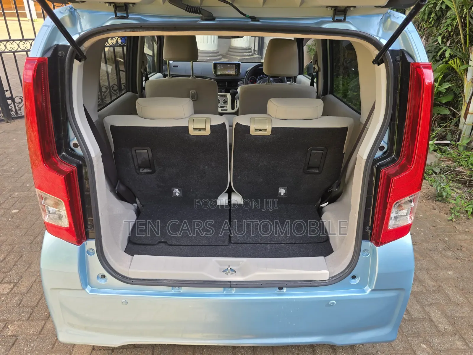 Daihatsu Move 2020 Blue