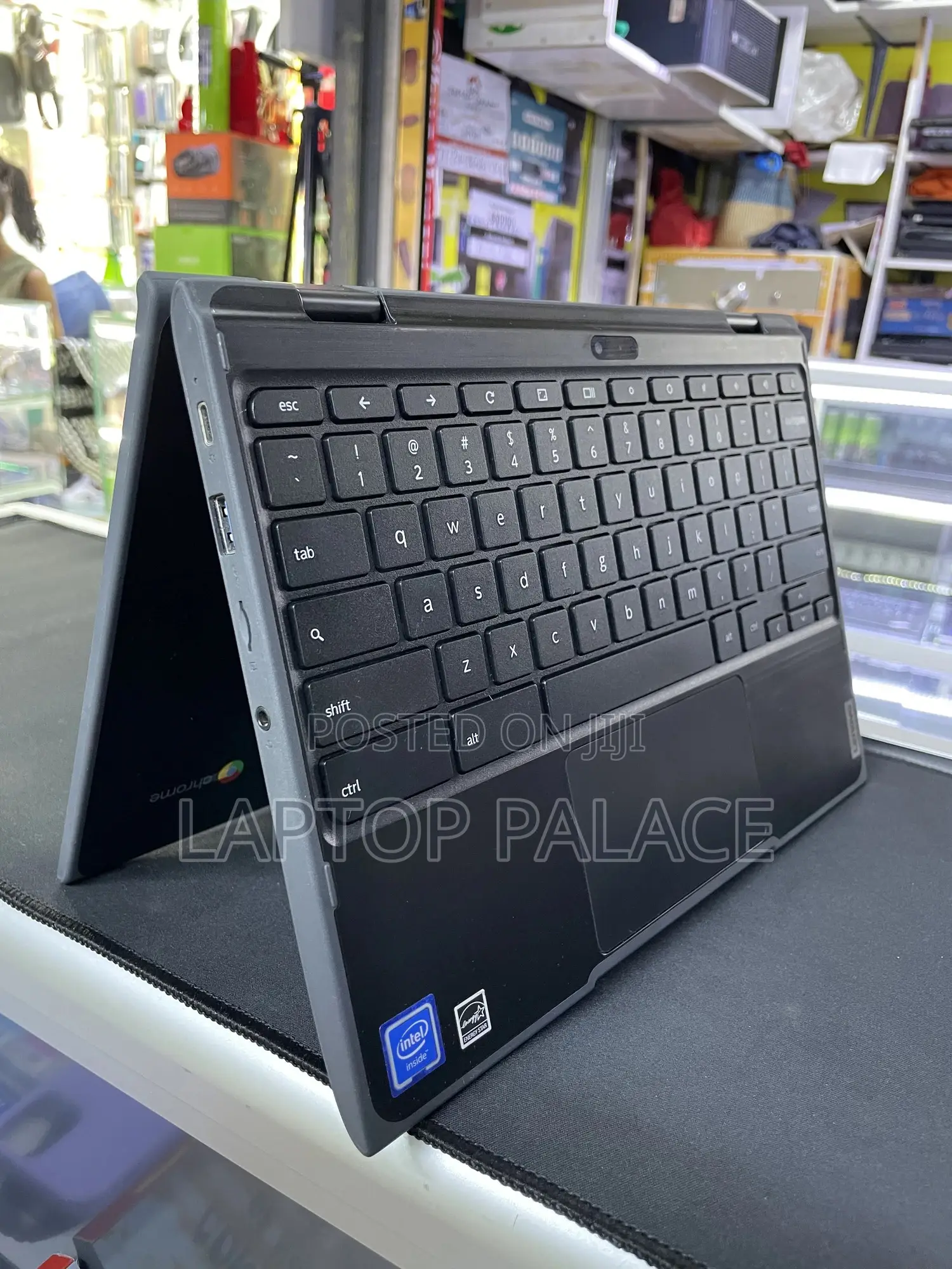 Laptop Lenovo 500e 4GB Intel Celeron SSD 60GB