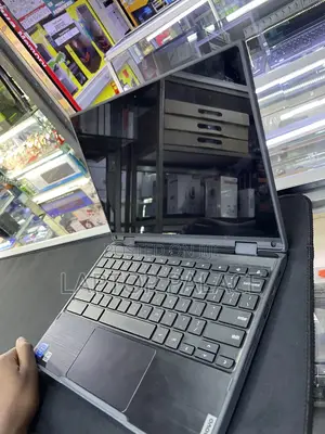 Laptop Lenovo 500e 4GB Intel Celeron SSD 60GB
