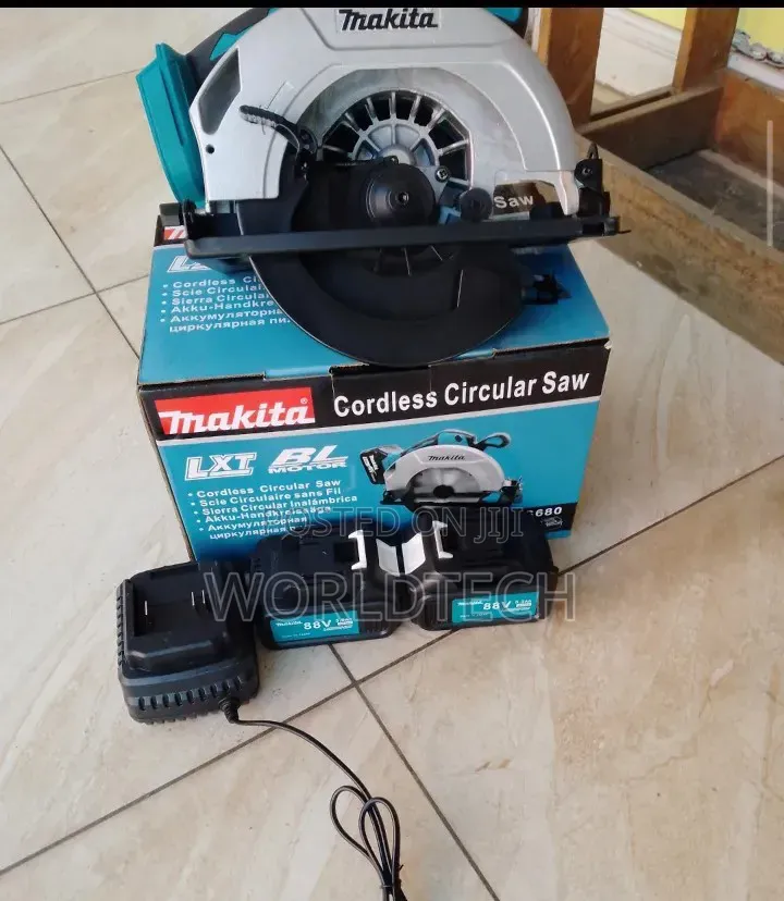 Makita Cordless Rechargeable Circular Saw7"Makita Circular Saw