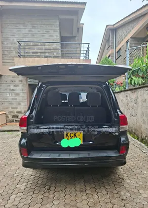 Toyota Land Cruiser 2011 Black