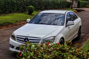 Mercedes-Benz C200 2009 White