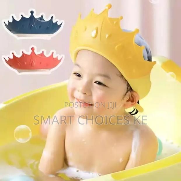 *Adjustable Baby Shower Shampoo Cap Crown Shape Wash Hair Shield Hat - thumbnail 4