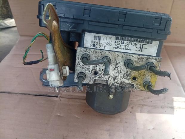 Toyota Fun Cargo Abs Pump - thumbnail 2