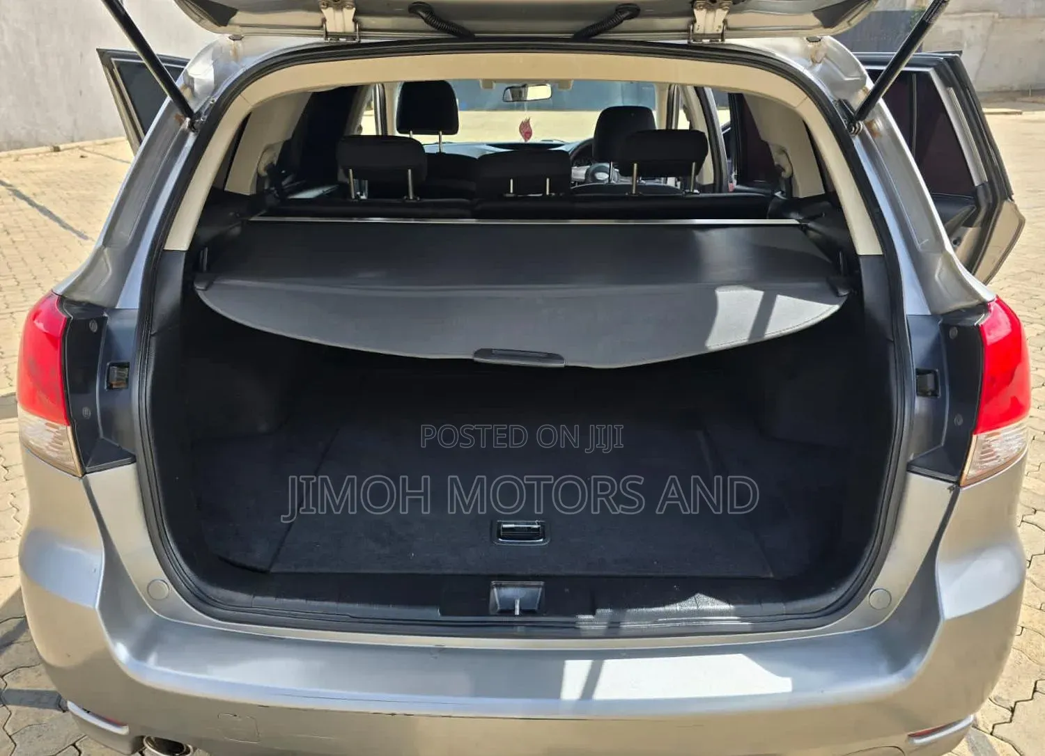Subaru Legacy 2011 Silver