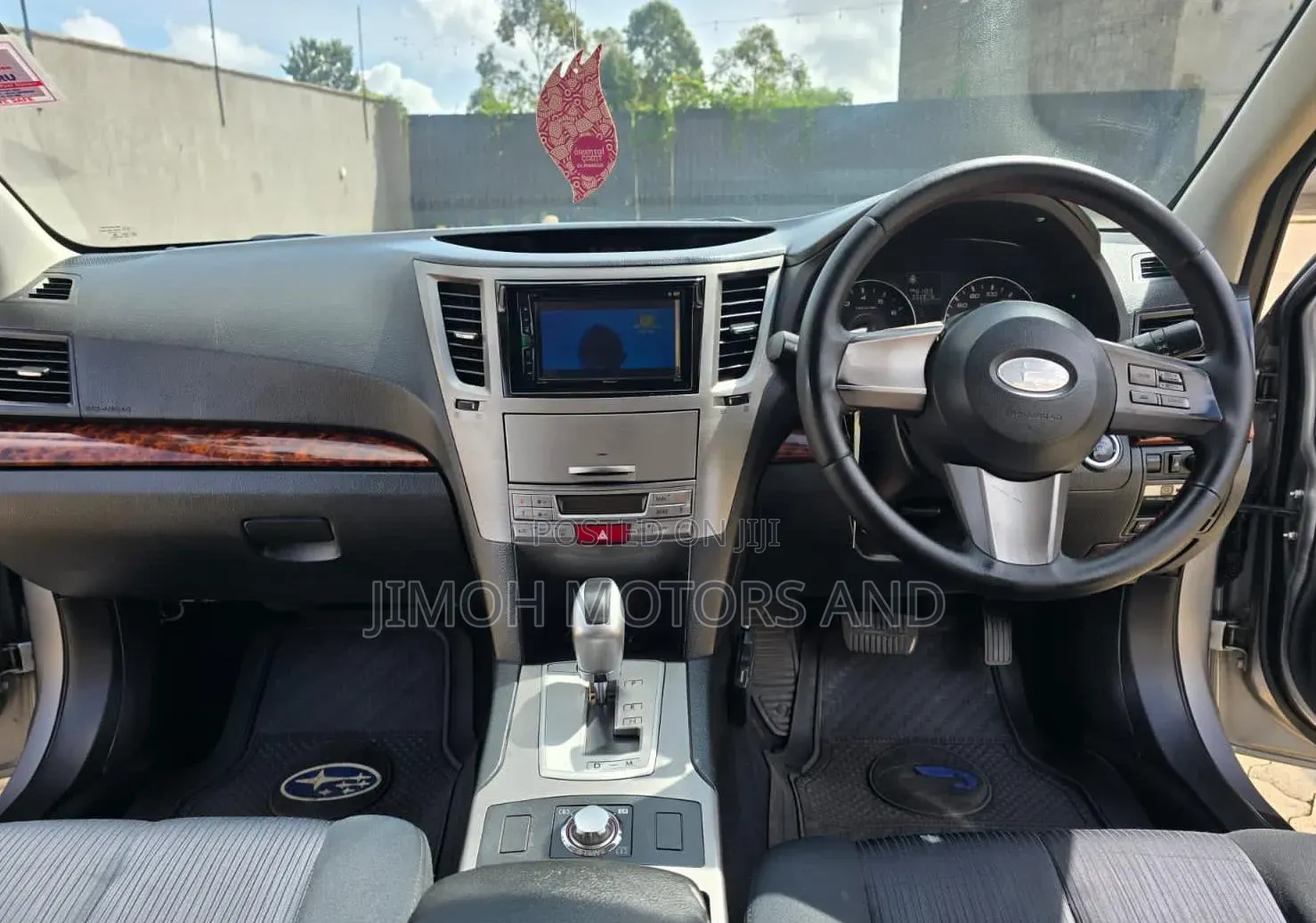 Subaru Legacy 2011 Silver