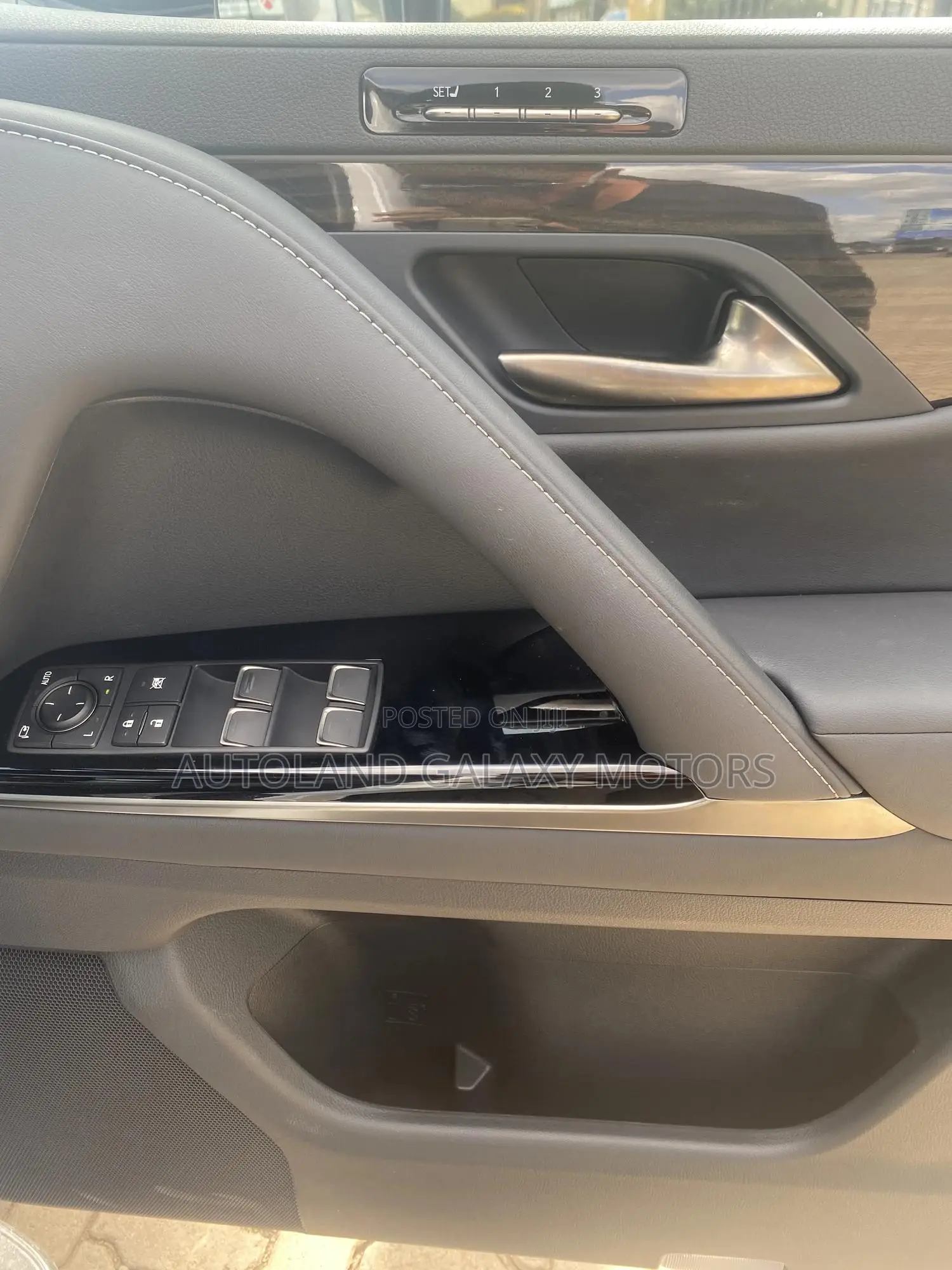 Lexus LX 600 2022 White